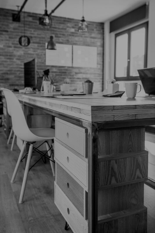 Agentur Empty industrial style office